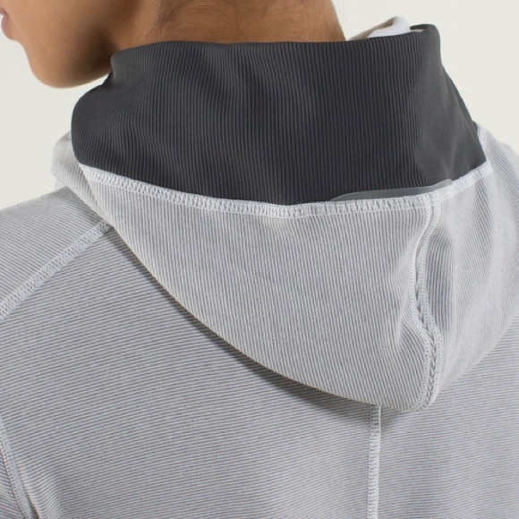 Lululemon pullover/ hoodie - Picture 3 of 3